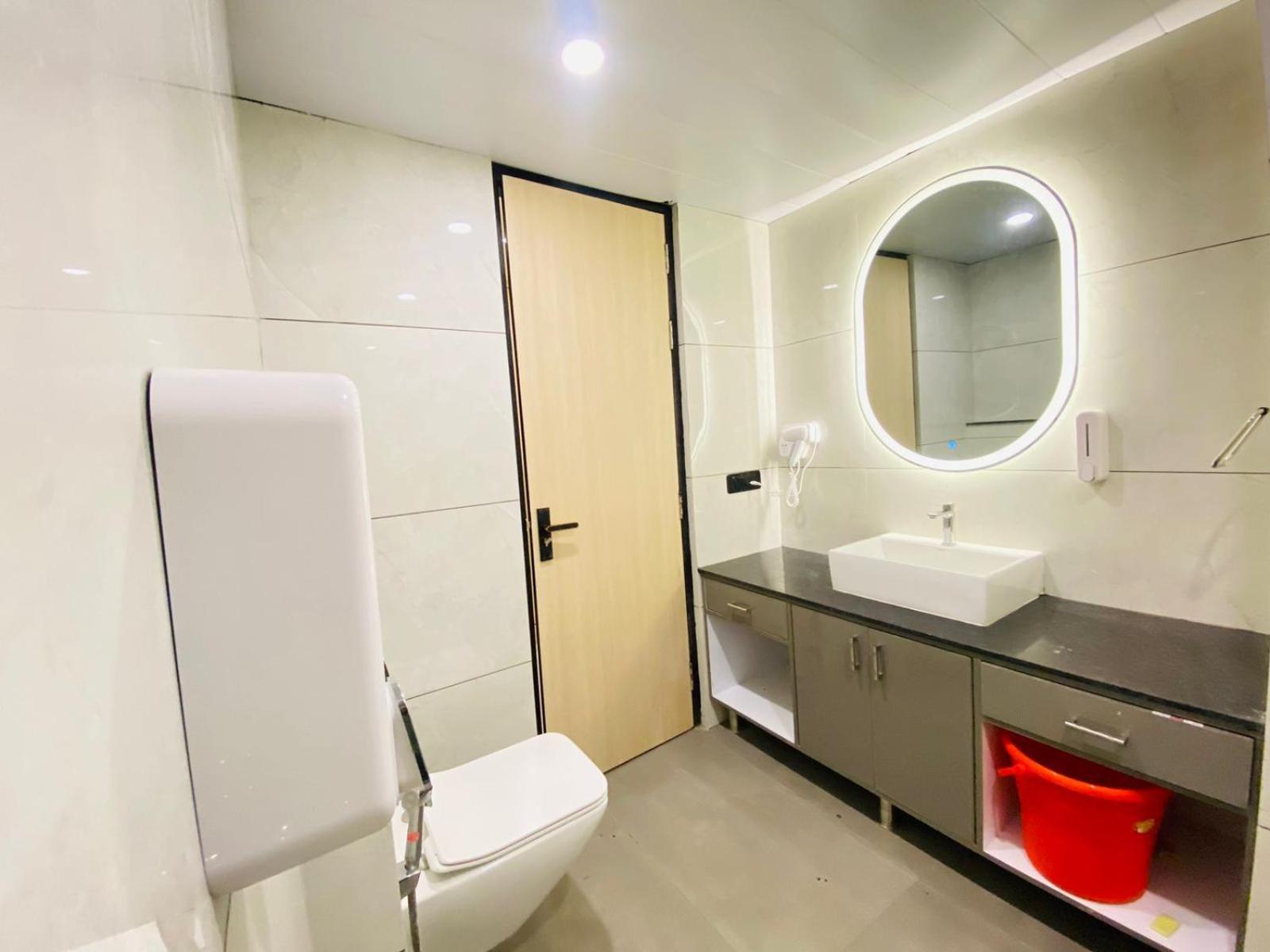Hotel Holiday Grand Greater Noida Exteriér fotografie