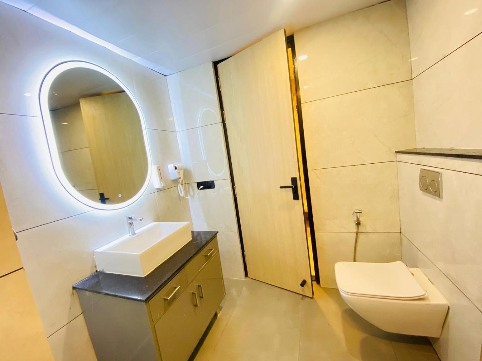 Hotel Holiday Grand Greater Noida Exteriér fotografie